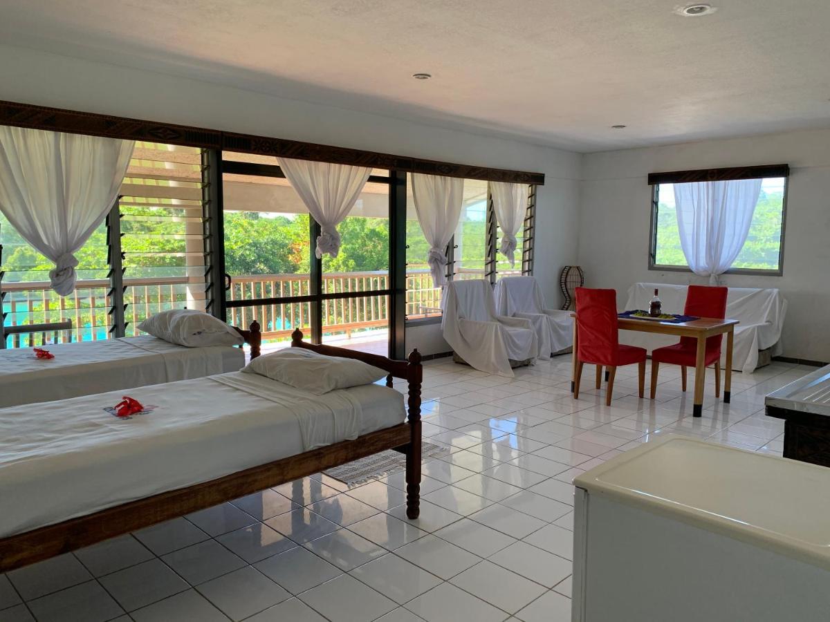 Salelologa Lusia'S Lagoon Chalets מראה חיצוני תמונה